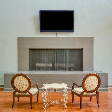 Oyo Hotel Tulsa I-44 Midtown Eksteriør bilde