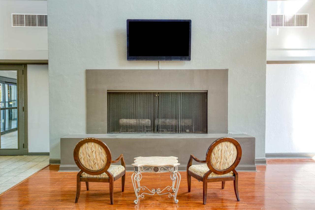 Oyo Hotel Tulsa I-44 Midtown Eksteriør bilde